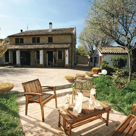 Villa Borgo Della Consolazione Sleeps 4 *